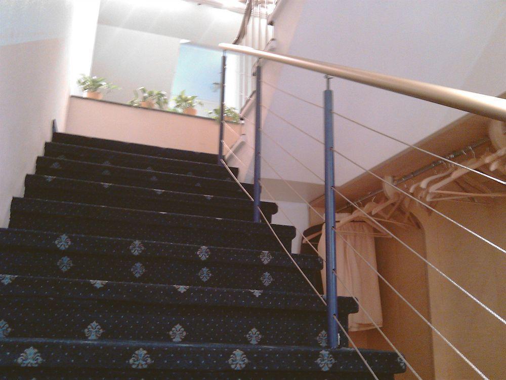 Hotel Reutlinger Hof Ройтлінген Екстер'єр фото